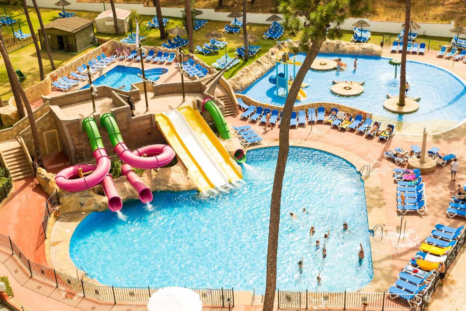 LiggingAluaSun Marbella Park ligt in de groene omgeving van Marbella aan de Costa del Sol