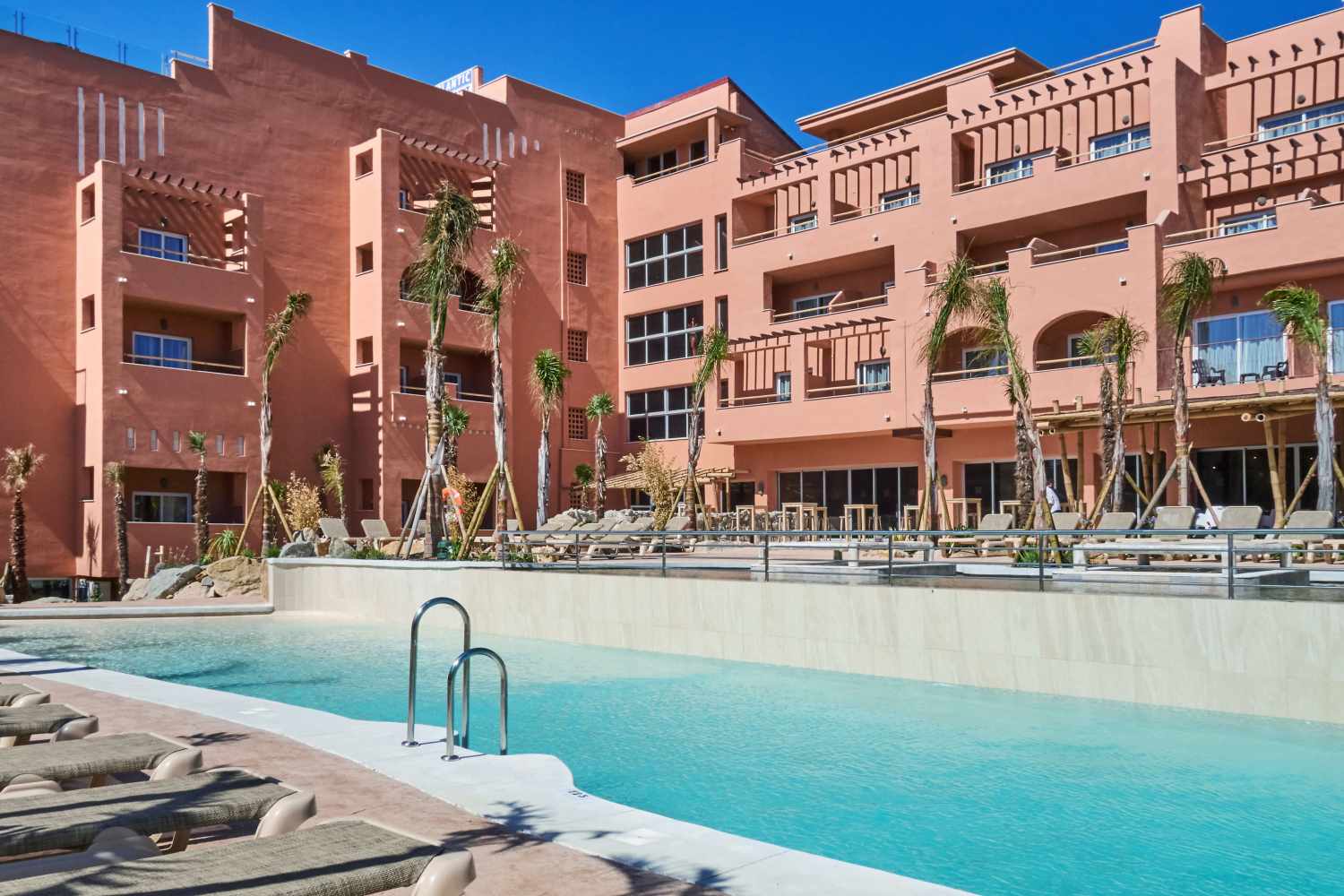 LiggingDit hotel begroet de gasten in Tarifa.HotelfaciliteitenEen bagagedepot