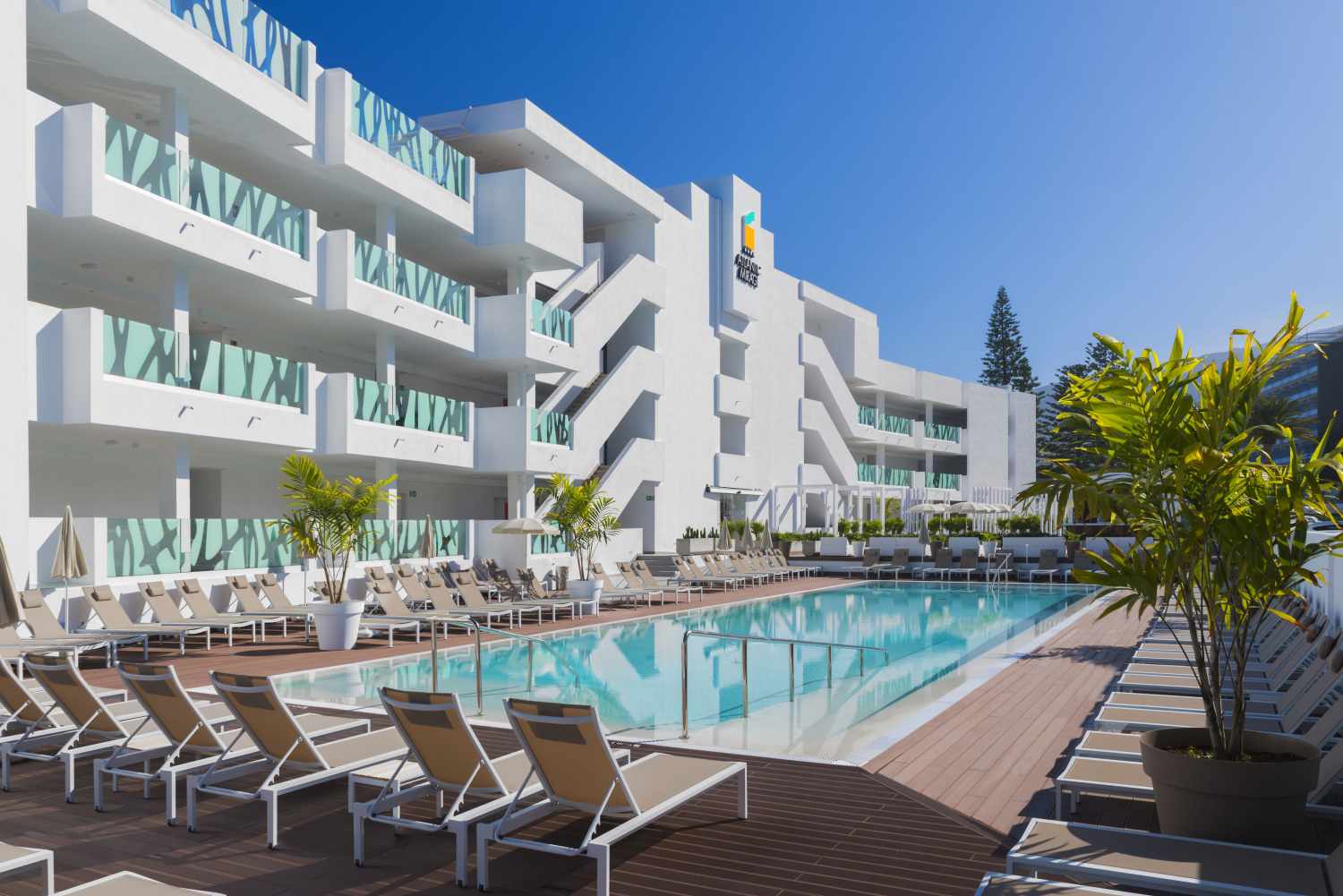 Adults OnlyLiggingHotel Atlantic Mirage ligt in het stadje Puerto de la Cruz