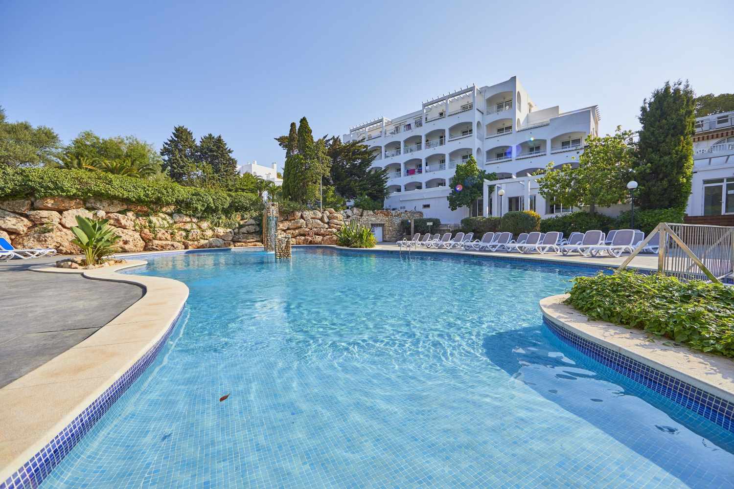 LiggingDit appartementencomplex ligt centraal in Cala d'Or. Restaurants