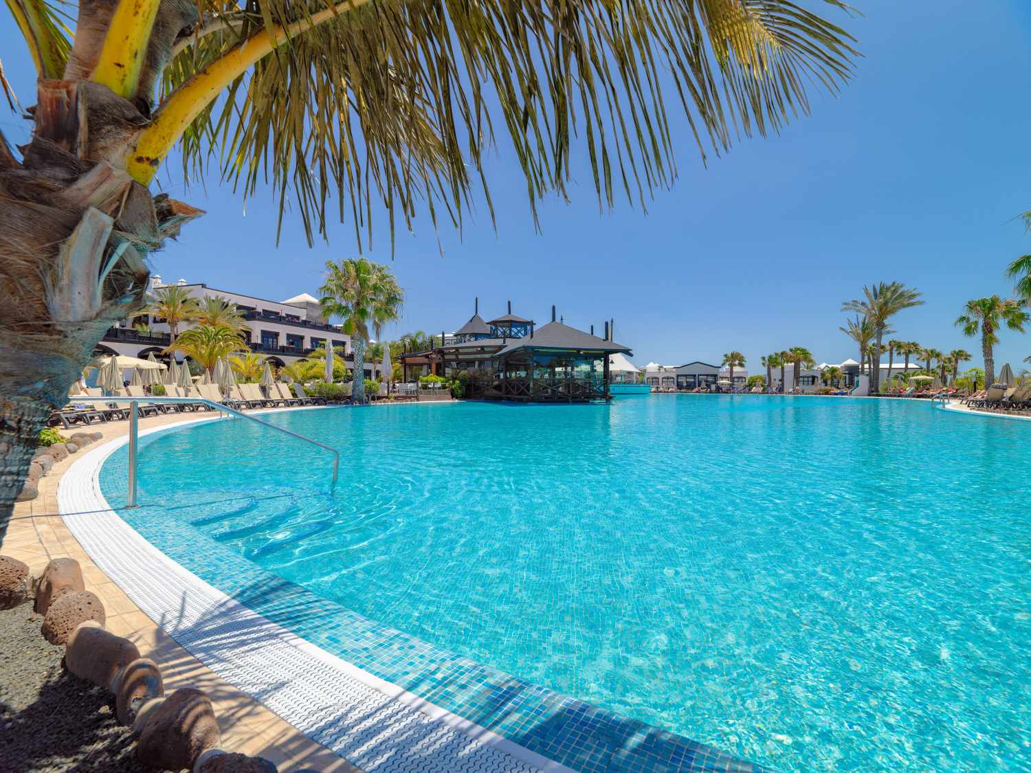 LiggingH10 Rubicón Horizons Collection ligt direct aan zee in de badplaats Playa Blanca