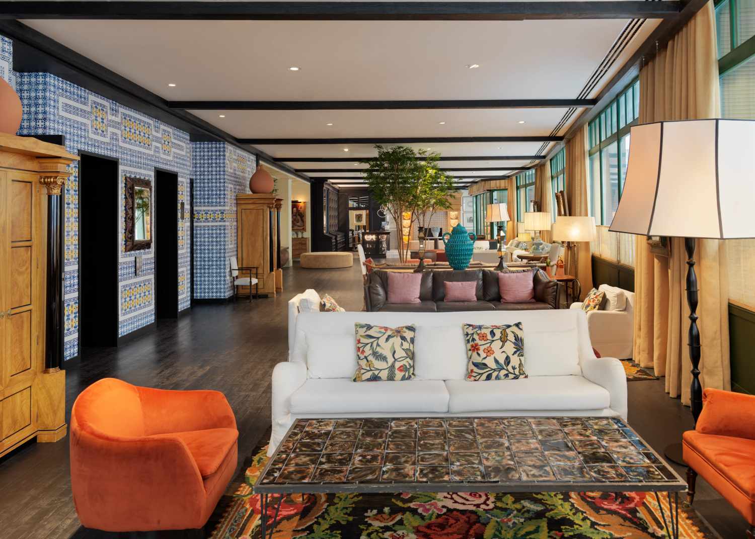 Verken H10 Casa de la Plata in Sevilla  Ontdek de pracht van H10 Casa de la Plata in Sevilla en plan je perfecte vakantie. Verken de comfortabele kamers