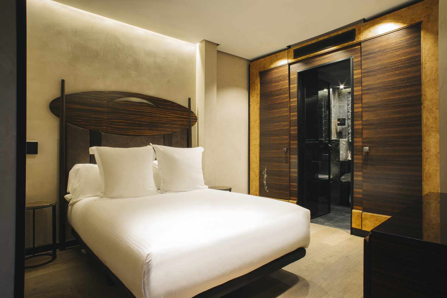 LiggingDit stadshotel bevindt zich in Barcelona