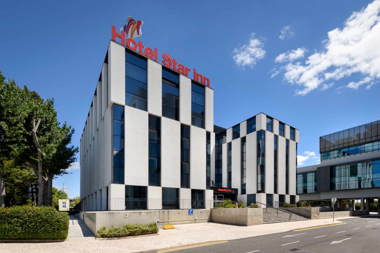 LiggingStar inn Lisboa ligt op slechts ongeveer 300 meter van de luchthaven Humberto Delgado Airport