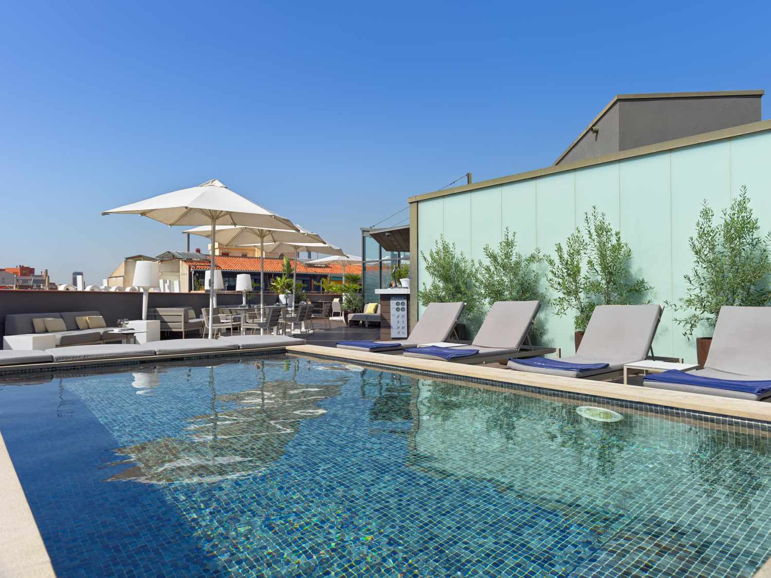 LiggingDit hotel bevindt zich in het hart van Barcelona