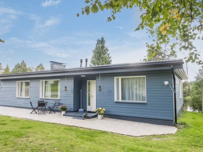 Vierastupa | Boeken bij Flickmyhouse