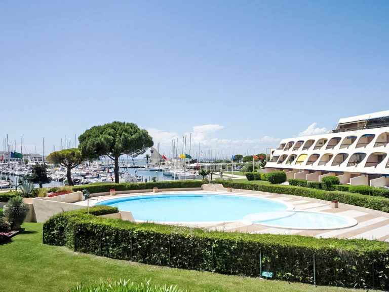 Escale Port | Boeken bij Flickmyhouse