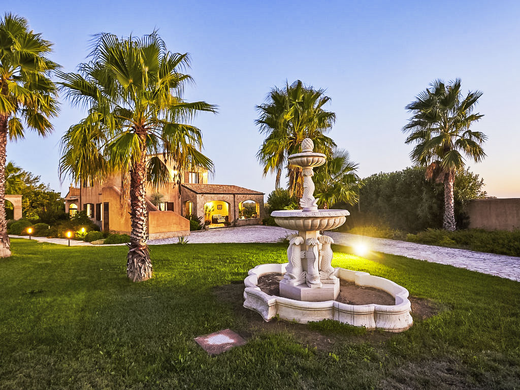 Bel Villa | Boeken bij Flickmyhouse