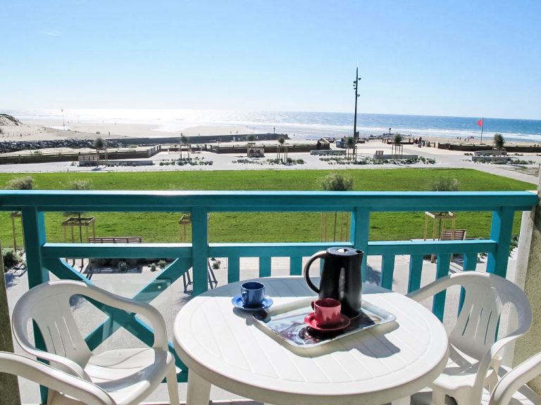 L'Oustalet | Boeken bij Flickmyhouse