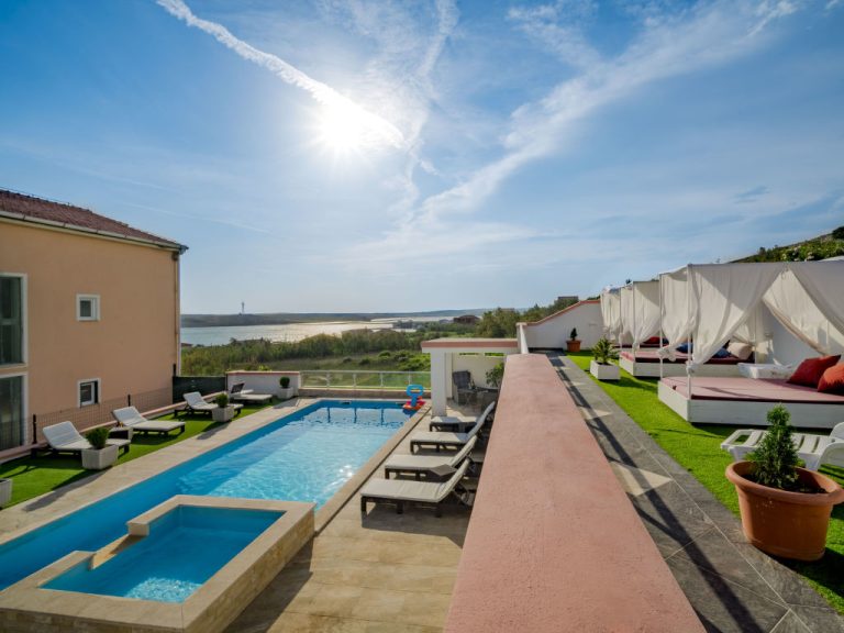 Melandura | Boeken bij Flickmyhouse