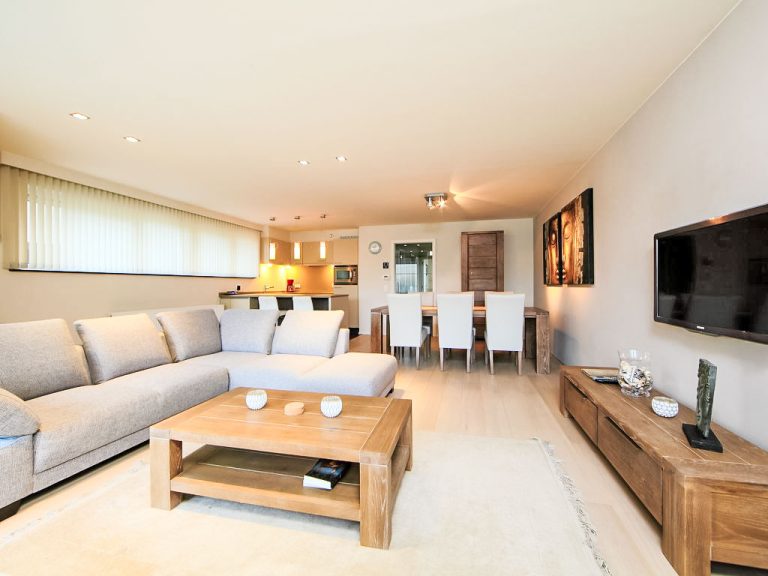 Cocoon | Boeken bij Flickmyhouse