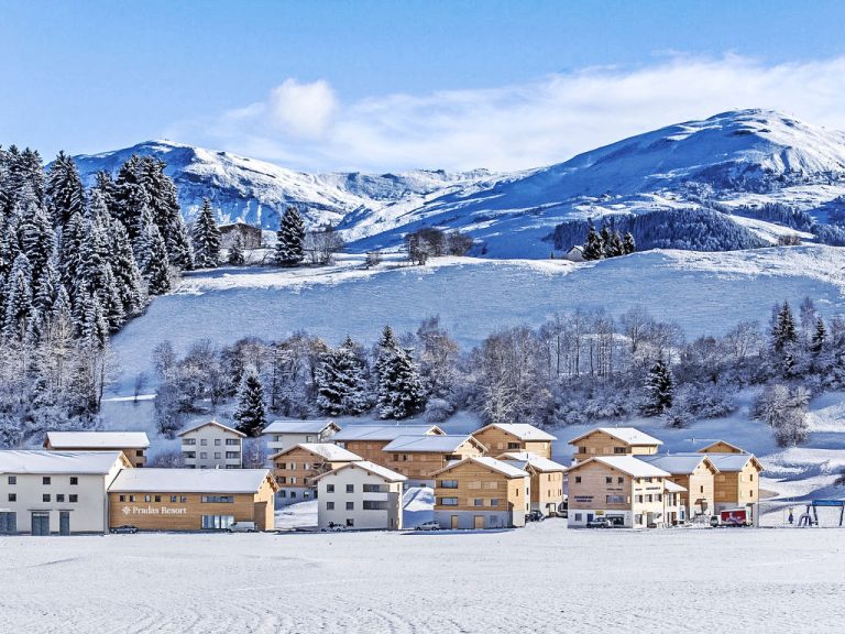 Pradas Resort - 2.5 Zimmer Premium | Boeken bij Flickmyhouse