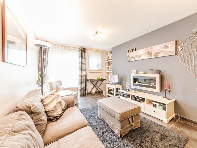 Sea Garden ground floor with garden | Boeken bij Flickmyhouse