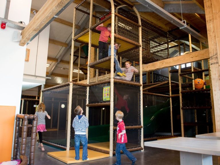 Pavilion 5 | Boeken bij Flickmyhouse