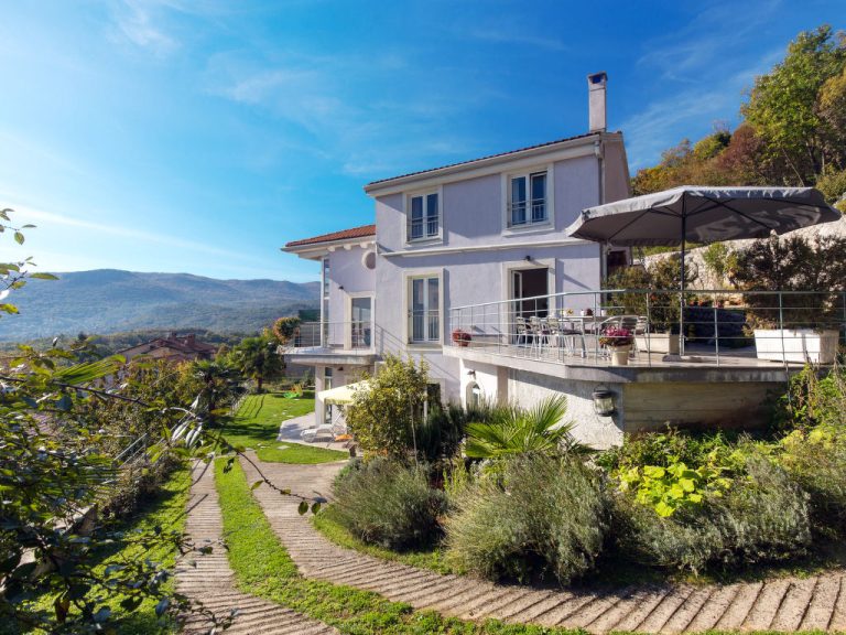 Bella Vista | Boeken bij Flickmyhouse