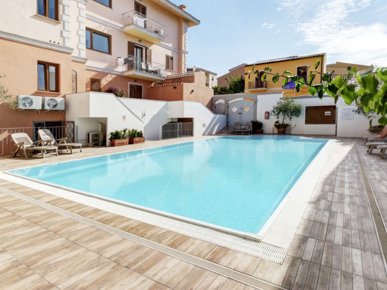 Cristal Blu | Boeken bij Flickmyhouse