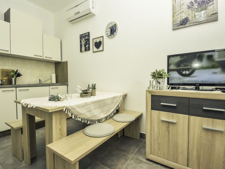 Snježana | Boeken bij Flickmyhouse