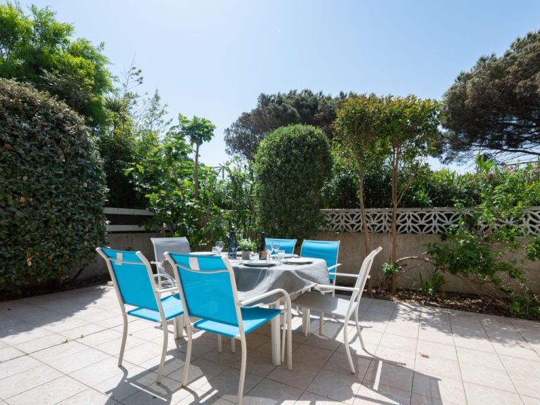 Villa Cassin | Boeken bij Flickmyhouse