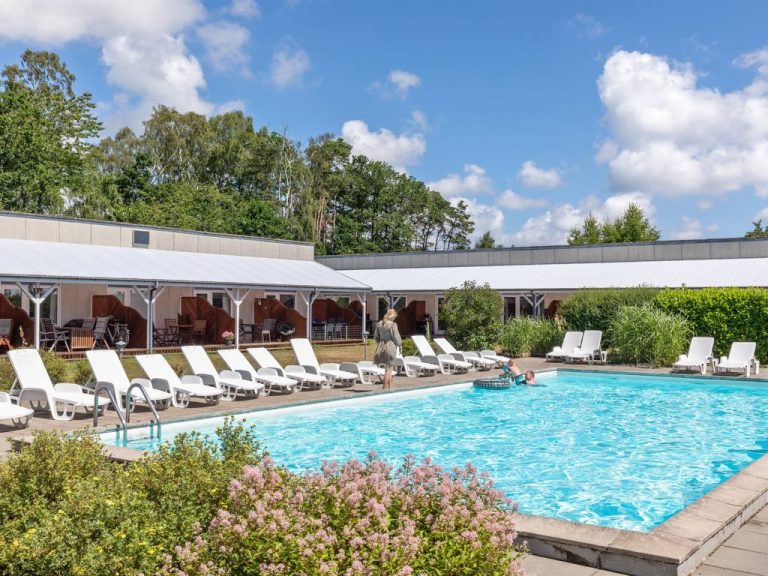 "Melita" - 300m from the sea | Boeken bij Flickmyhouse