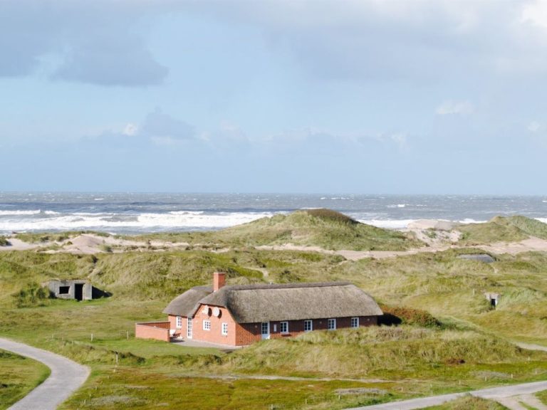 "Karlina" - 100m from the sea | Boeken bij Flickmyhouse