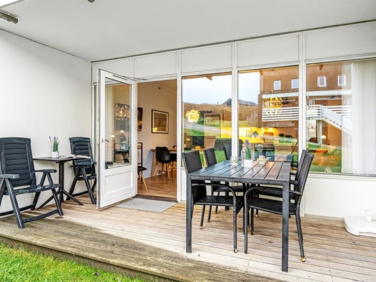 "Anastasia" - 200m from the sea | Boeken bij Flickmyhouse