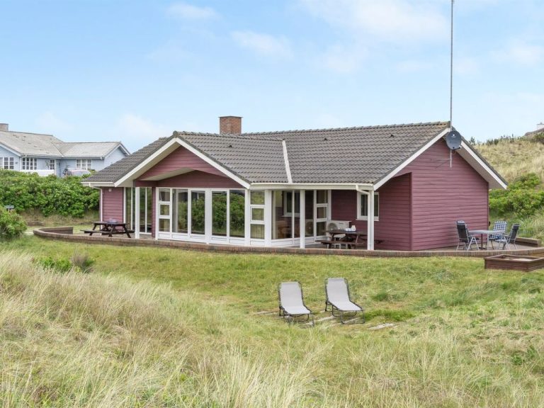 "Eugenie" - 450m from the sea | Boeken bij Flickmyhouse