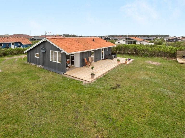 "Thamara" - 350m from the sea | Boeken bij Flickmyhouse