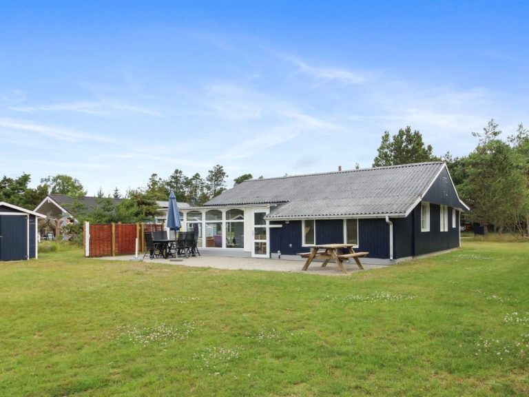 "Yardila" - 1.5km from the sea | Boeken bij Flickmyhouse