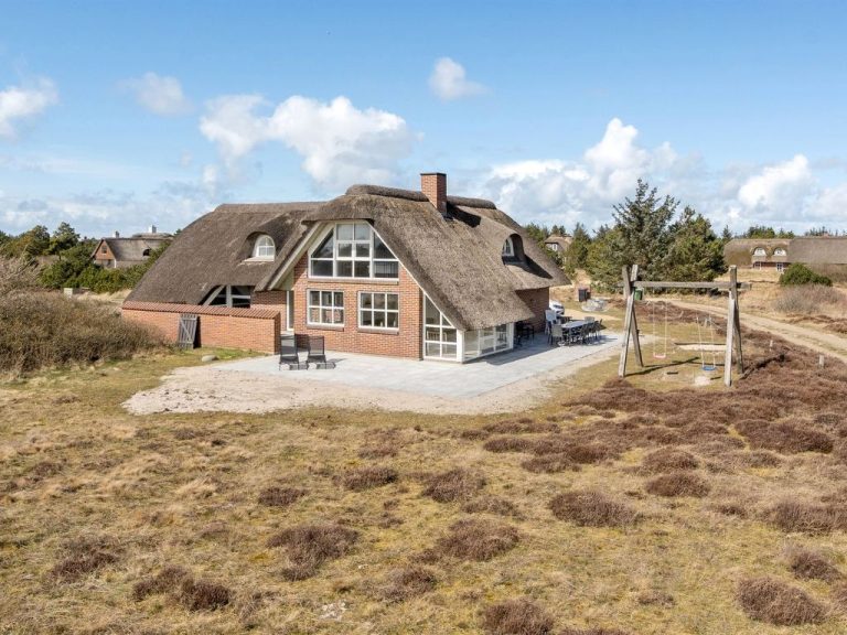 "Ayda" - 350m from the sea | Boeken bij Flickmyhouse