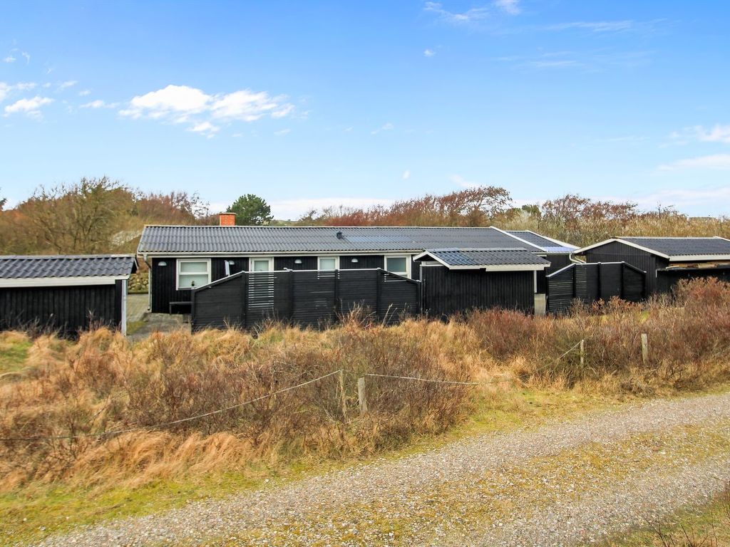 "Aatos" - 500m from the sea | Boeken bij Flickmyhouse