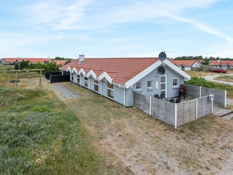 "Luzy" - 600m from the sea | Boeken bij Flickmyhouse