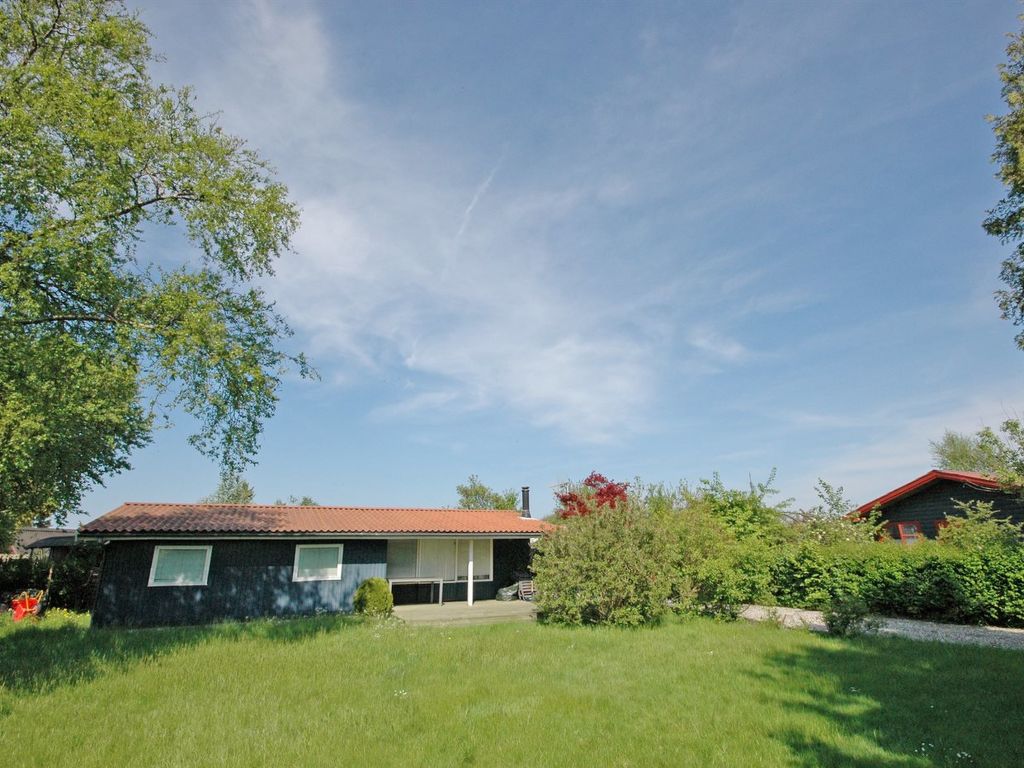 "Yari" - 250m from the sea | Boeken bij Flickmyhouse