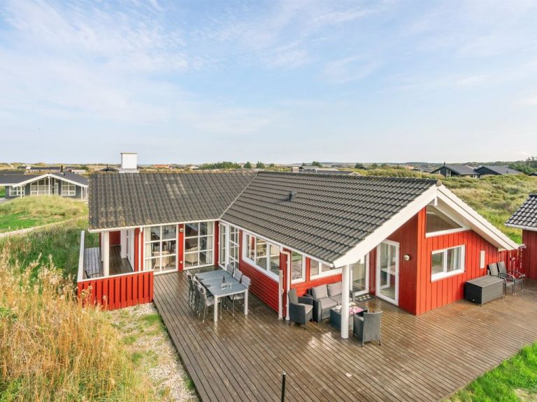 "Iacobus" - 400m from the sea | Boeken bij Flickmyhouse