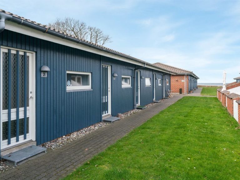 "Hardo" - 75m from the sea | Boeken bij Flickmyhouse