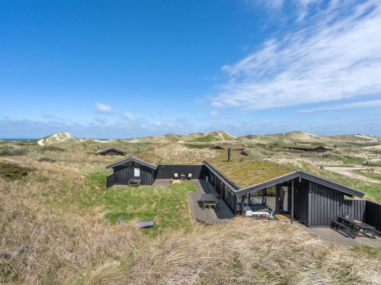 "Ilmari" - 190m from the sea | Boeken bij Flickmyhouse