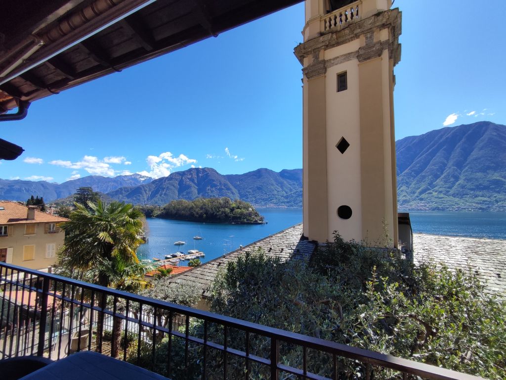 Tower Bell House | Boeken bij Flickmyhouse