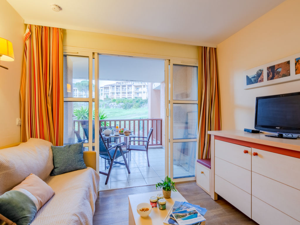 Village Cap Estérel - L'Esquinade | Boeken bij Flickmyhouse