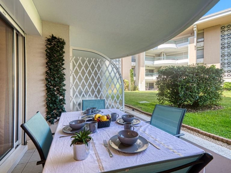 Le Cesarée | Boeken bij Flickmyhouse