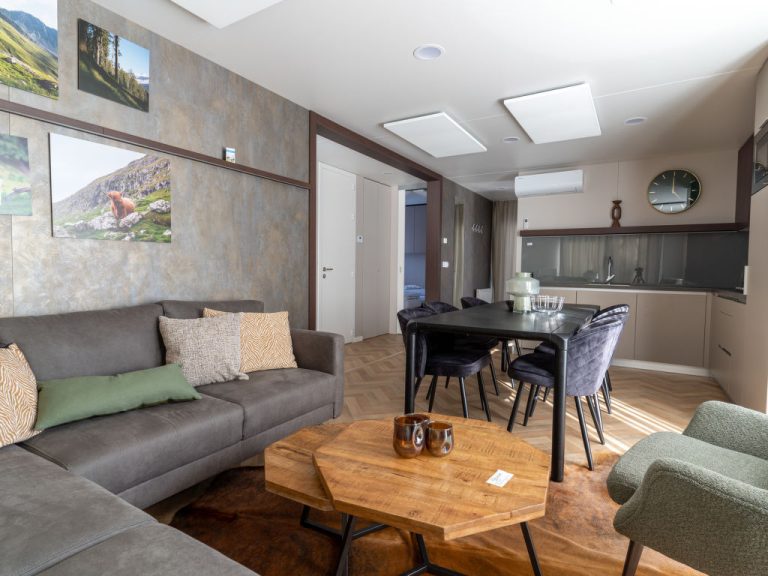 Wulfenia 6 | Boeken bij Flickmyhouse