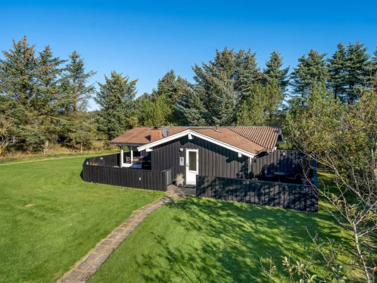 "Apsolon" - 600m from the sea | Boeken bij Flickmyhouse