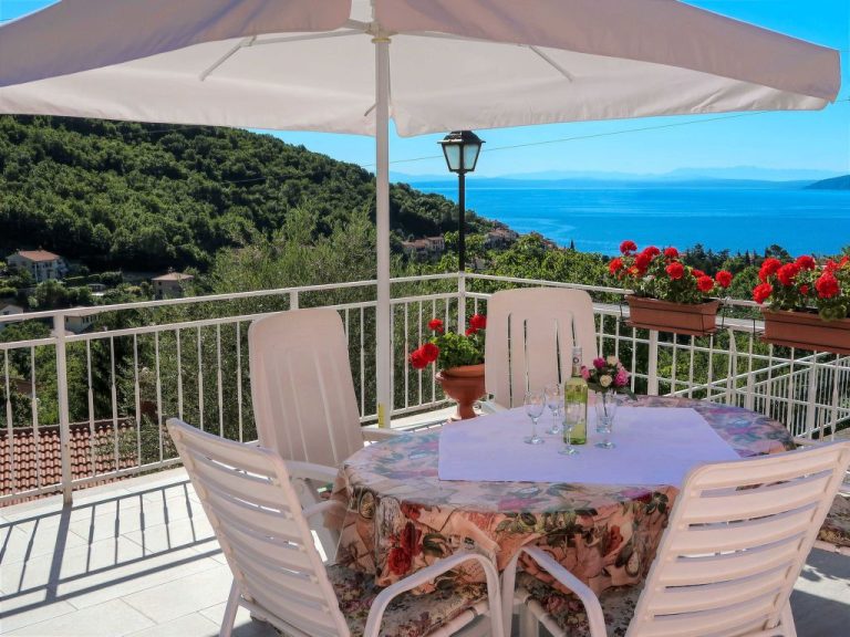 Mirjana | Boeken bij Flickmyhouse