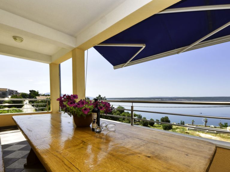 Tanja | Boeken bij Flickmyhouse