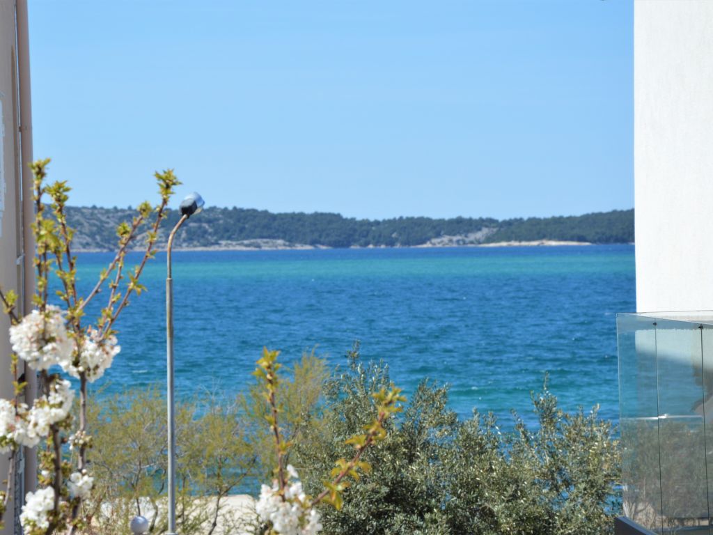 Ena | Boeken bij Flickmyhouse