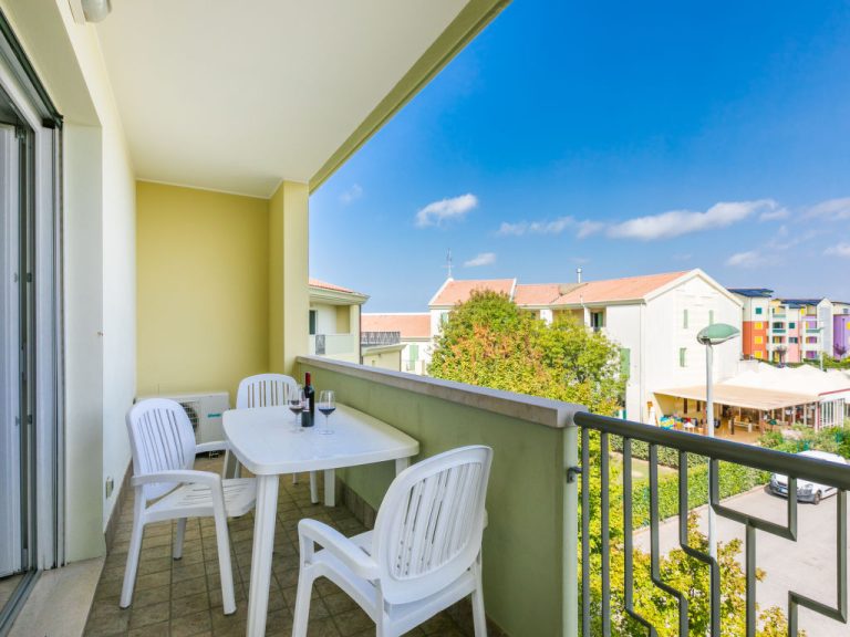 Robinia/Pinetine | Boeken bij Flickmyhouse