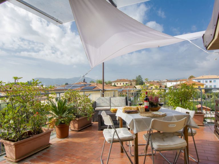 La Rondine | Boeken bij Flickmyhouse