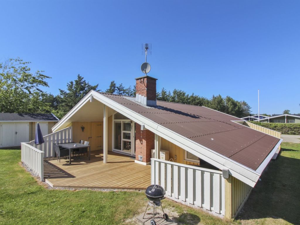 "Eden" - 800m from the sea | Boeken bij Flickmyhouse