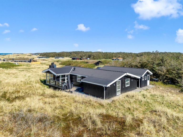 "Ingela" - 350m from the sea | Boeken bij Flickmyhouse