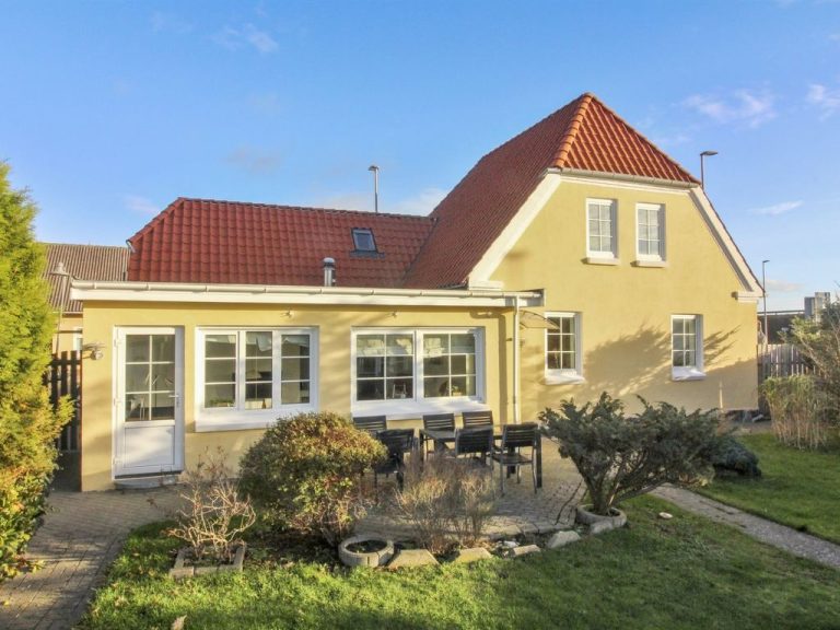 "Adelina" - 500m from the sea | Boeken bij Flickmyhouse