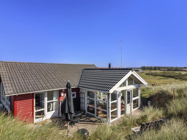 "Har" - 400m from the sea | Boeken bij Flickmyhouse
