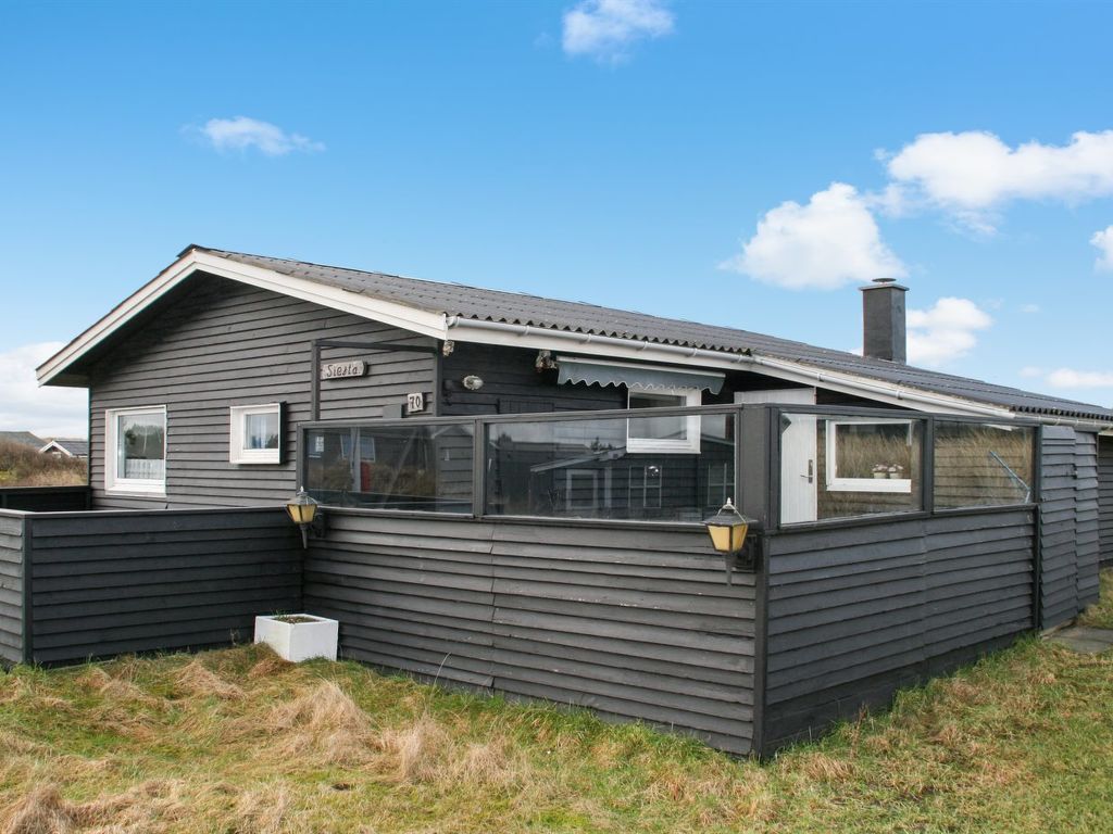 "Jarla" - 250m from the sea | Boeken bij Flickmyhouse